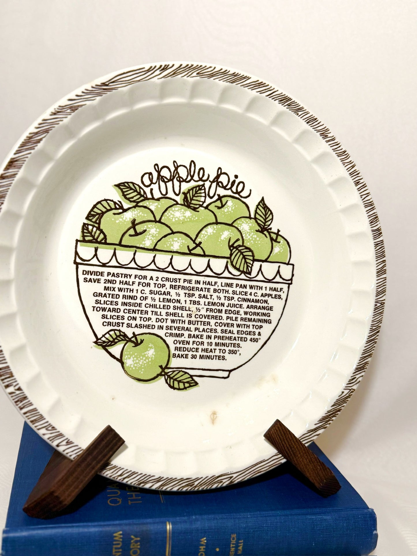 Stoneware Apple Pie Pan