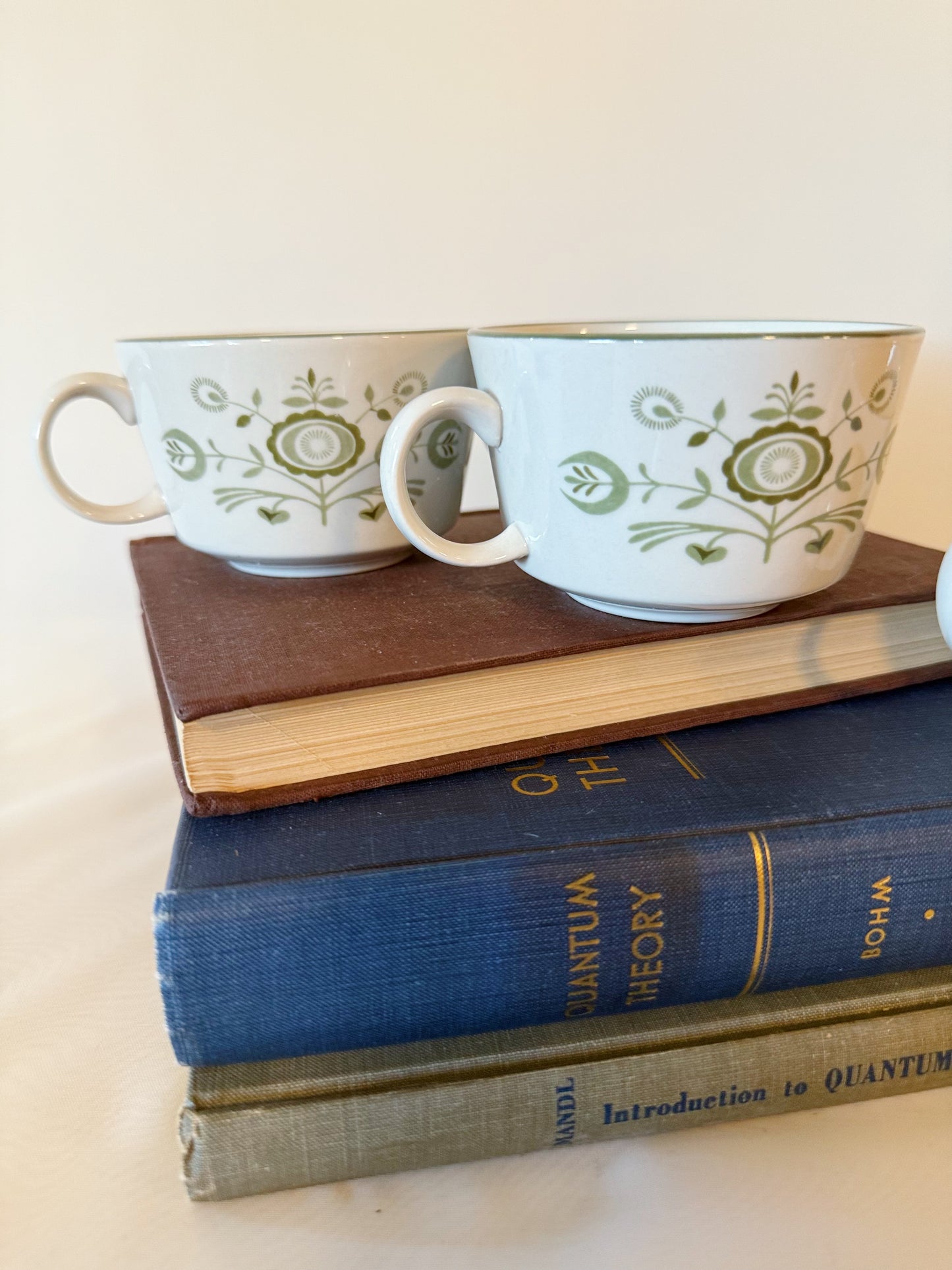 Set of Six Franciscan Heritage Green Discovery Mugs