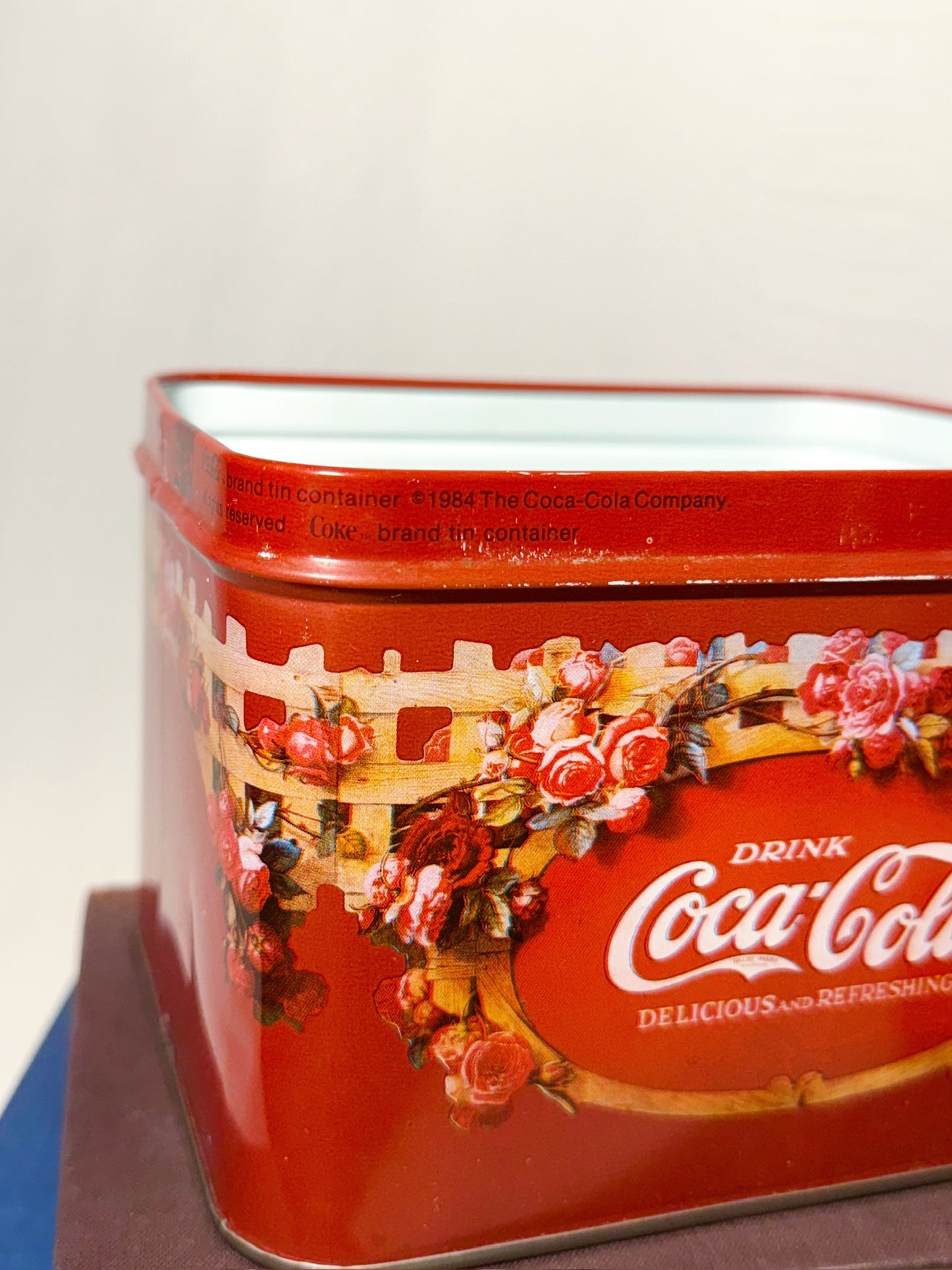 Rose Coca-Cola Tin