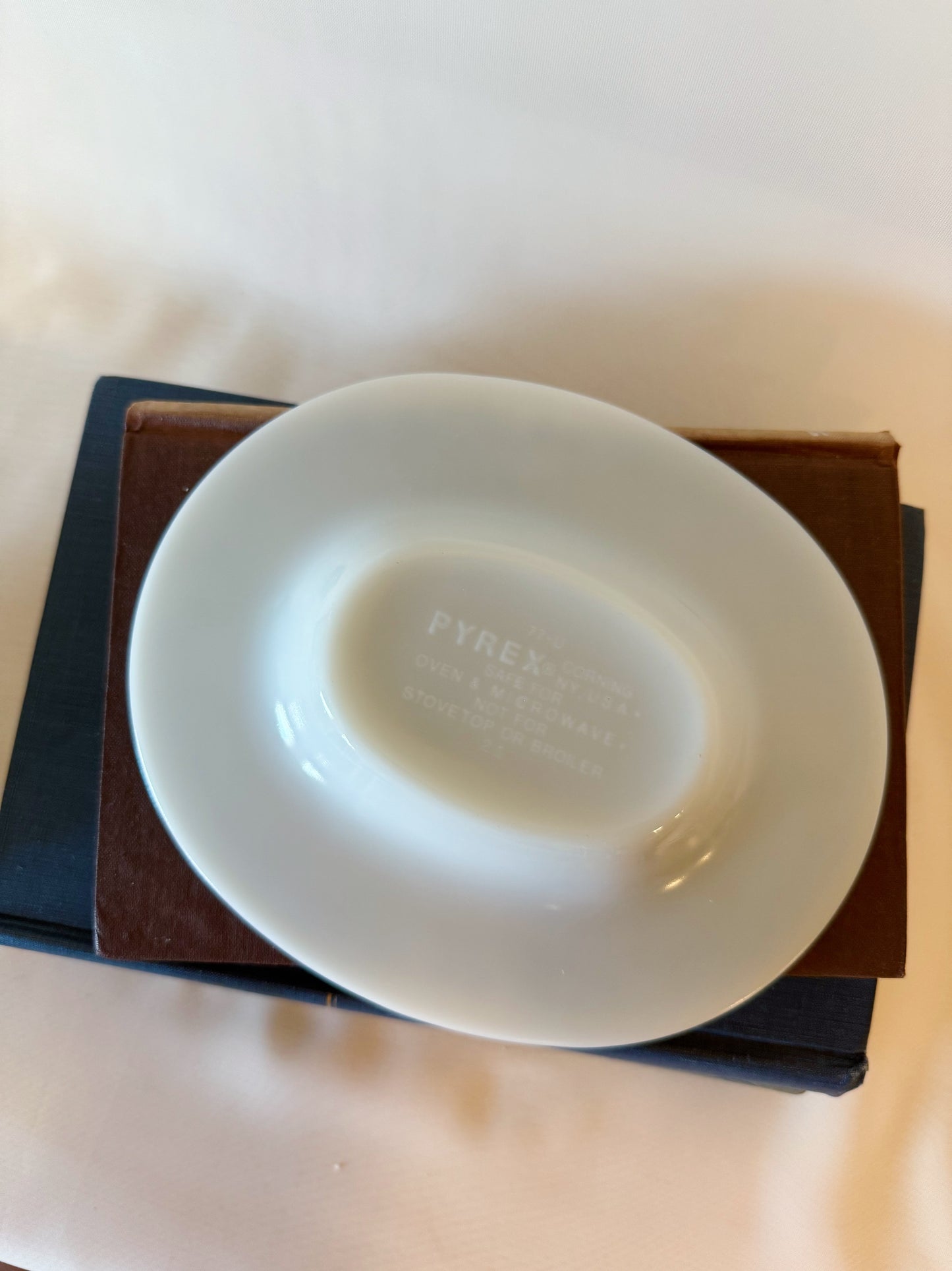 Pyrex Spring Blossom Green Gravy Boat with Underplate