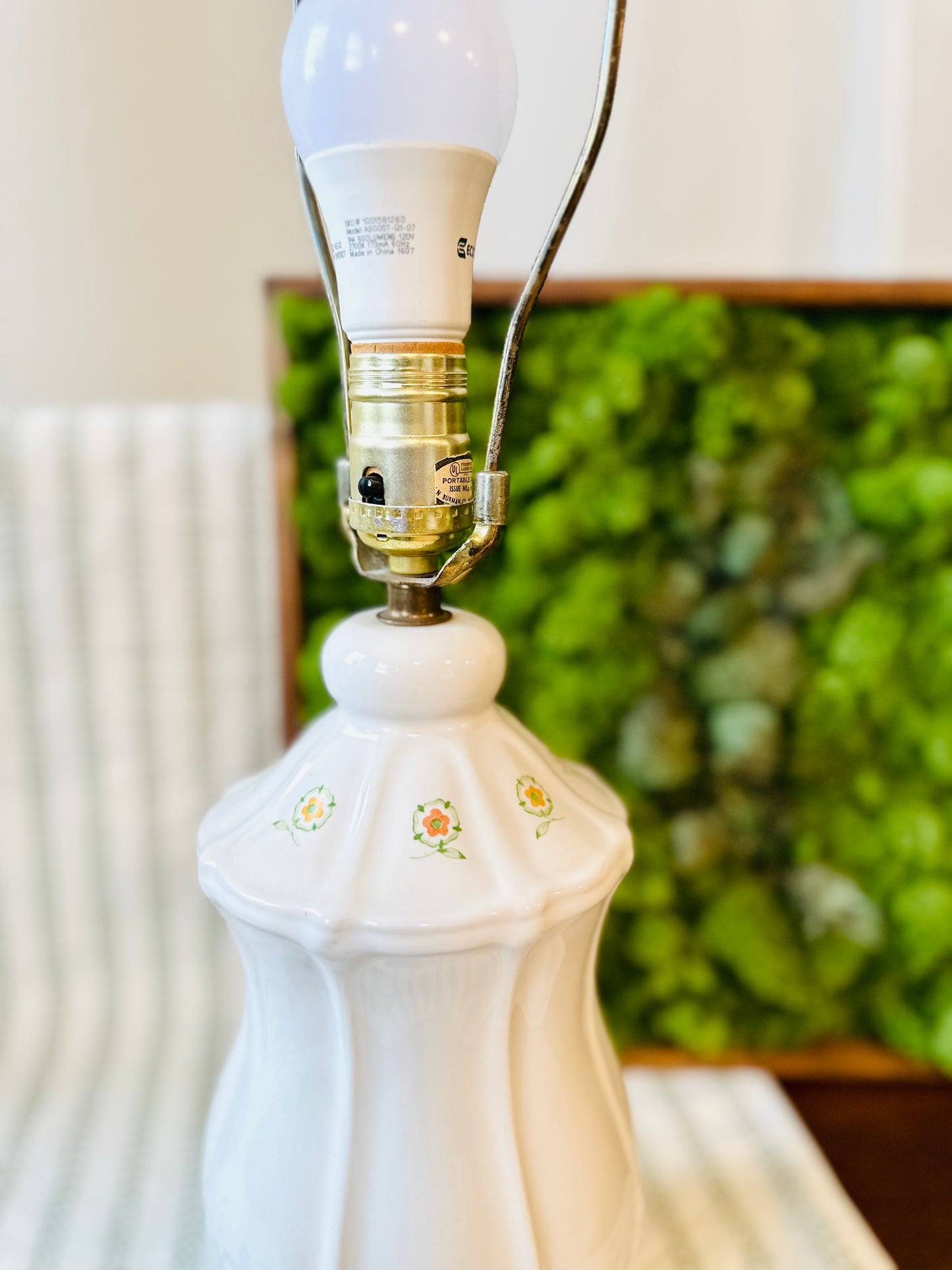 Rare! Vintage White Ceramic Chinoiserie Lamp – 1960s, 30" Tall
