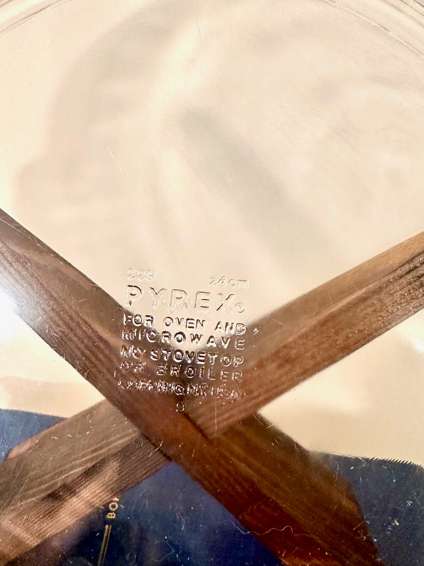 Set of 2 Pyrex Pie Plate Set