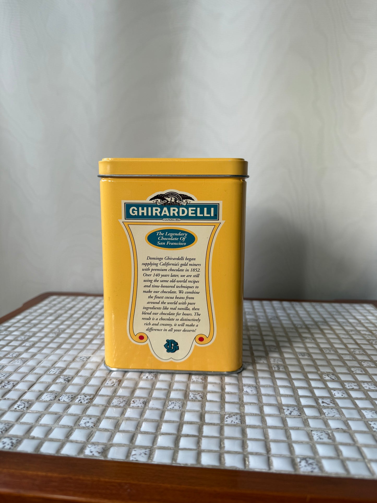 Ghirardelli Collectors Tin 1996