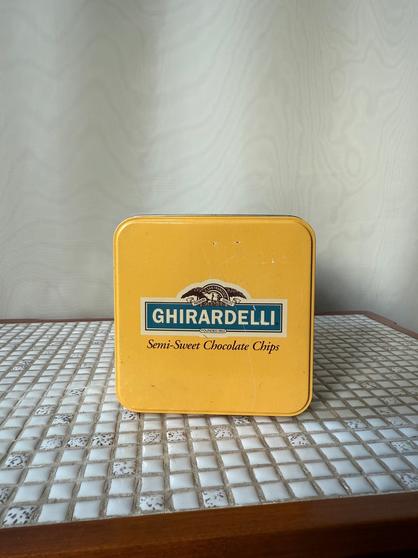 Ghirardelli Collectors Tin 1996