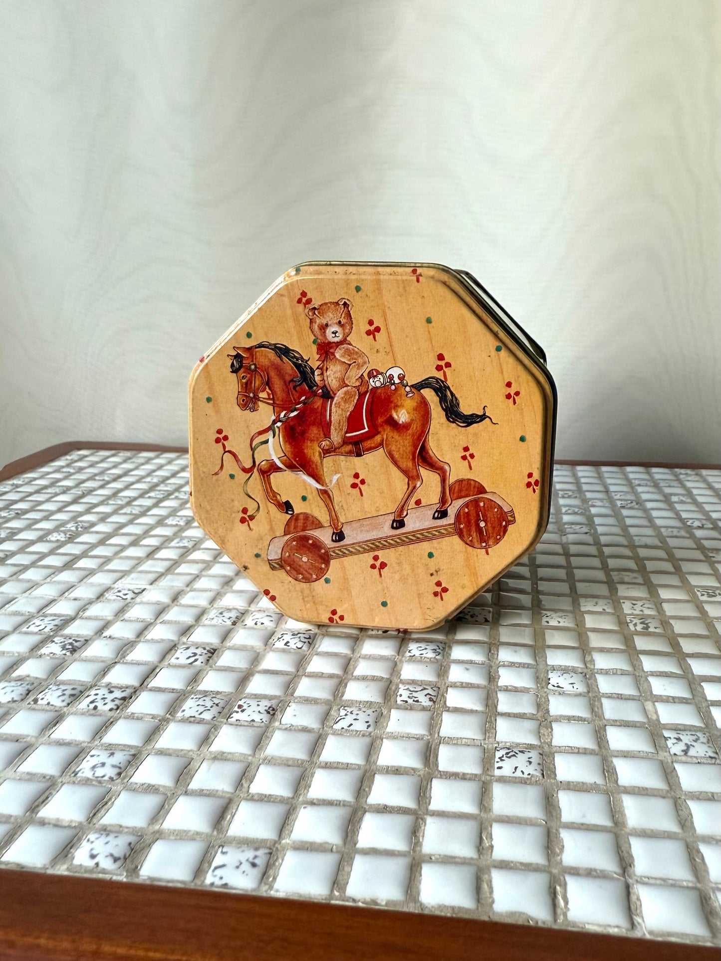 Vintage Teddy Bear Tin