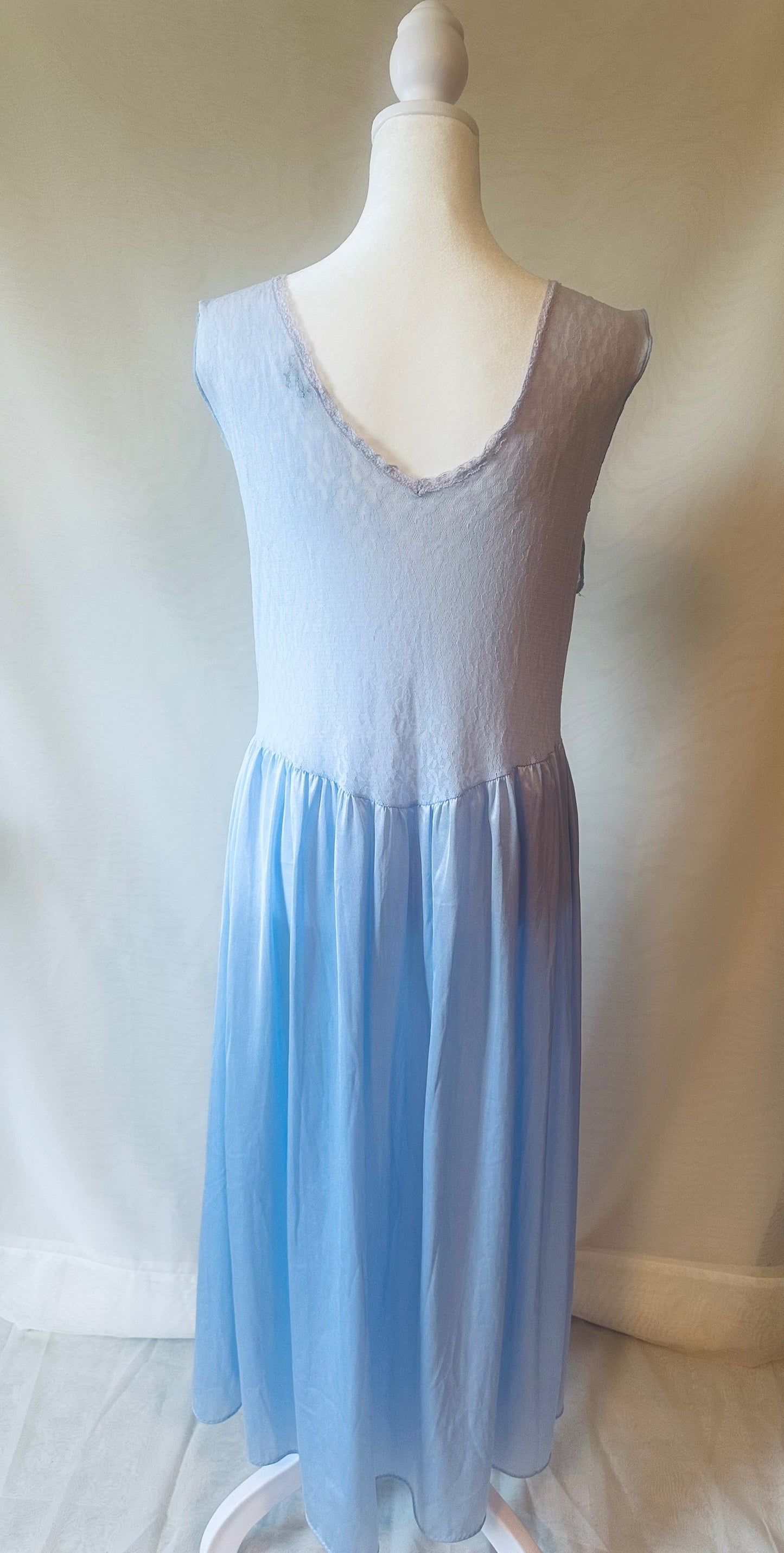 Vintage Light Purple Nightgown| Size Medium/Large