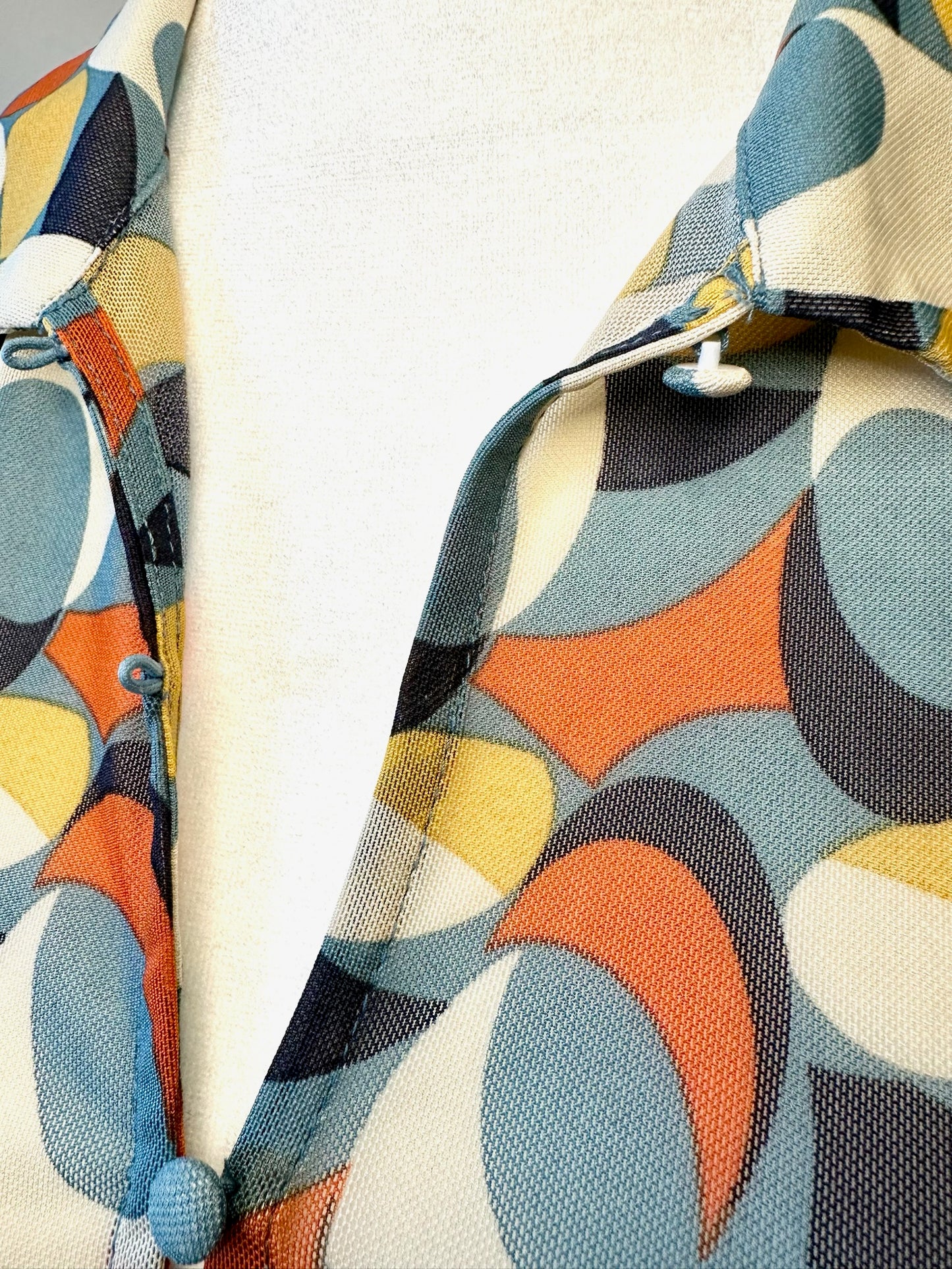 Retro Style Top | Size Small