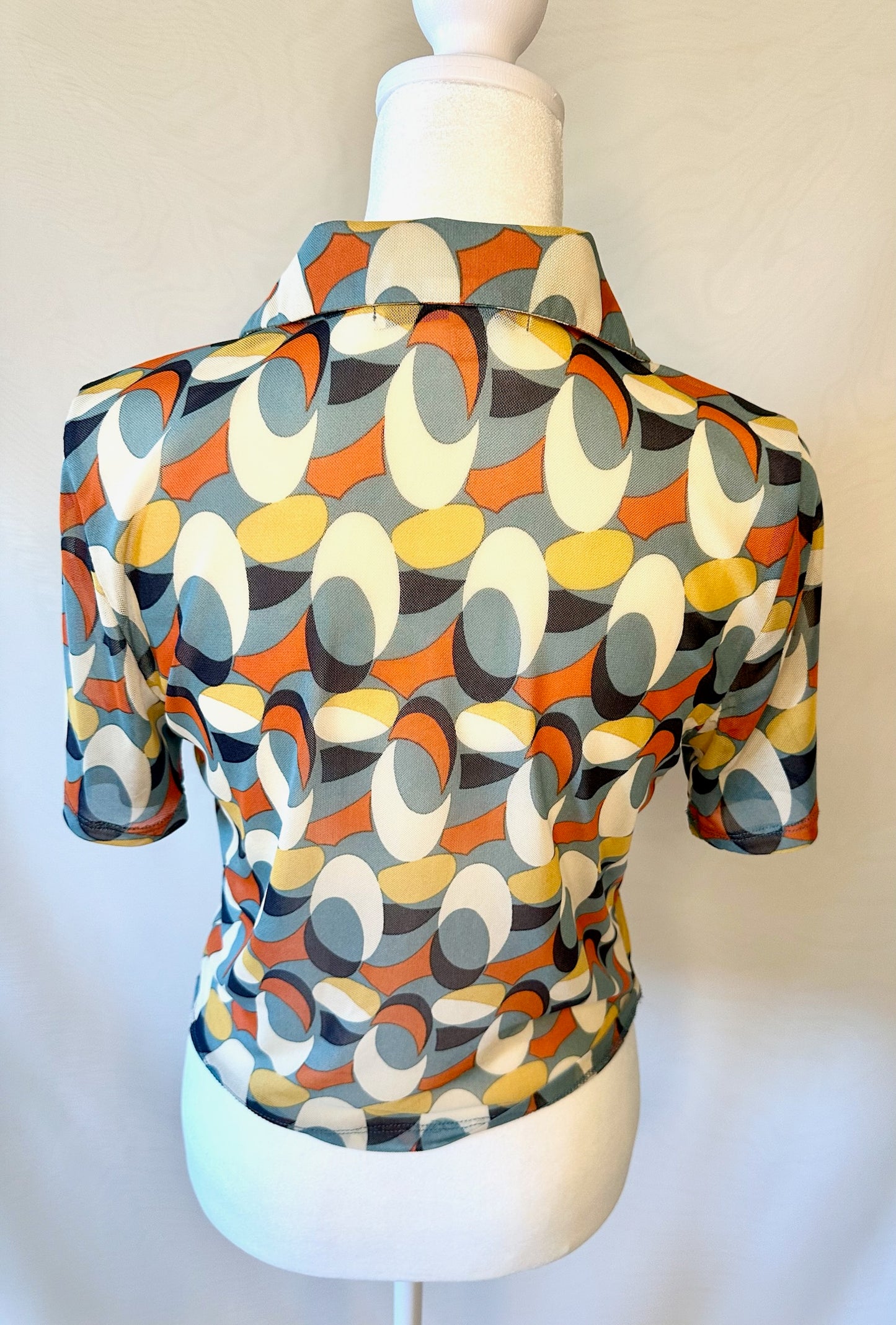 Retro Style Top | Size Small