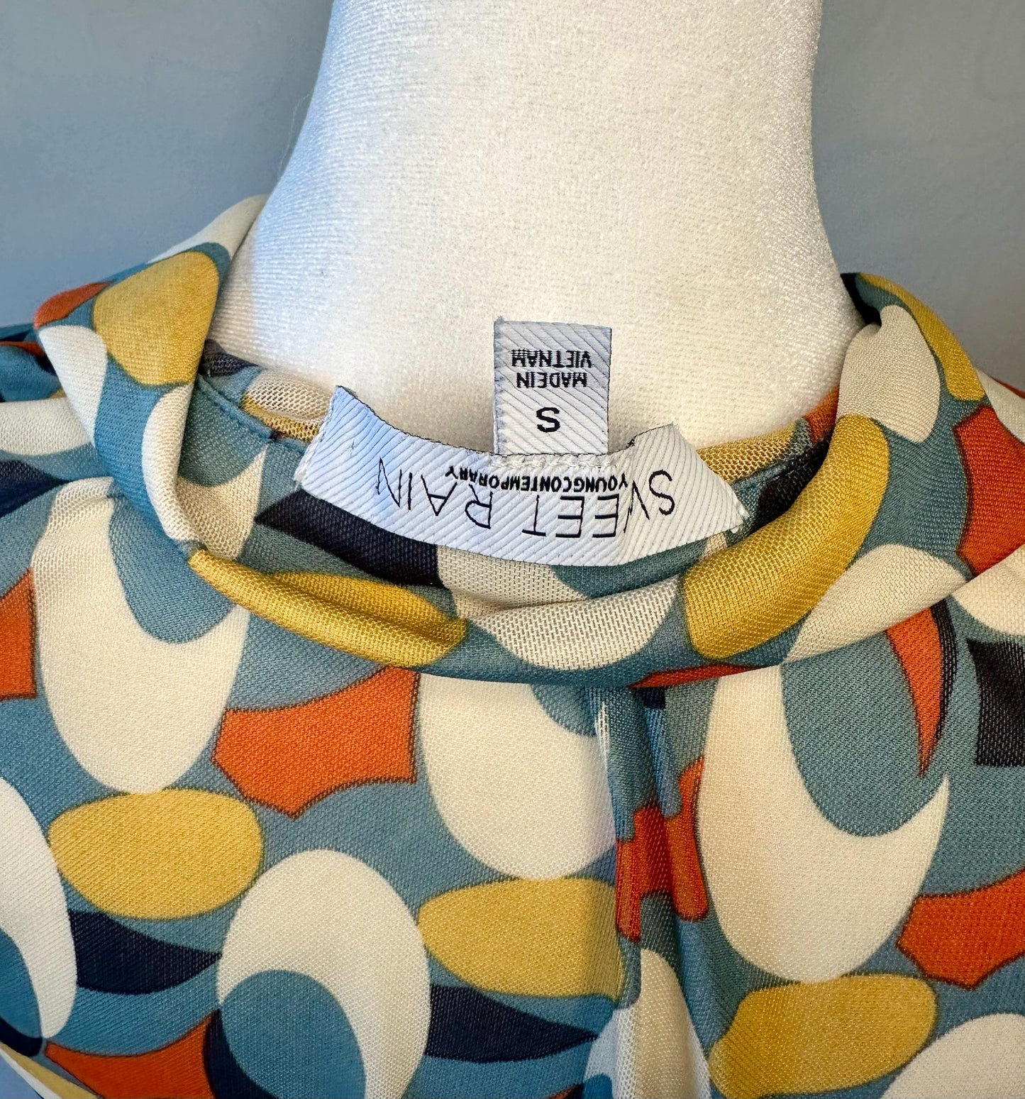Retro Style Top | Size Small