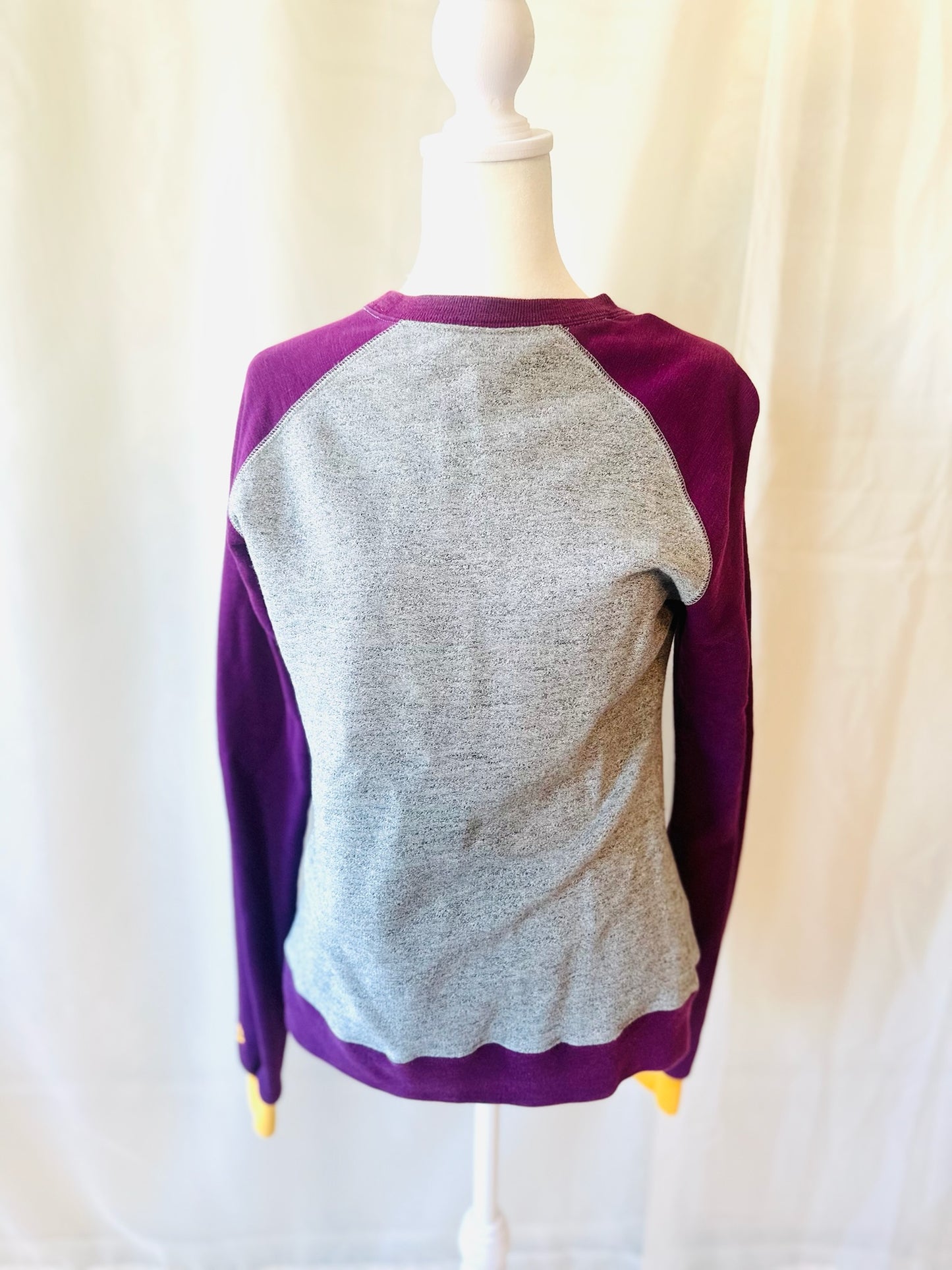 Rare Nike Sweatshirt | Size M