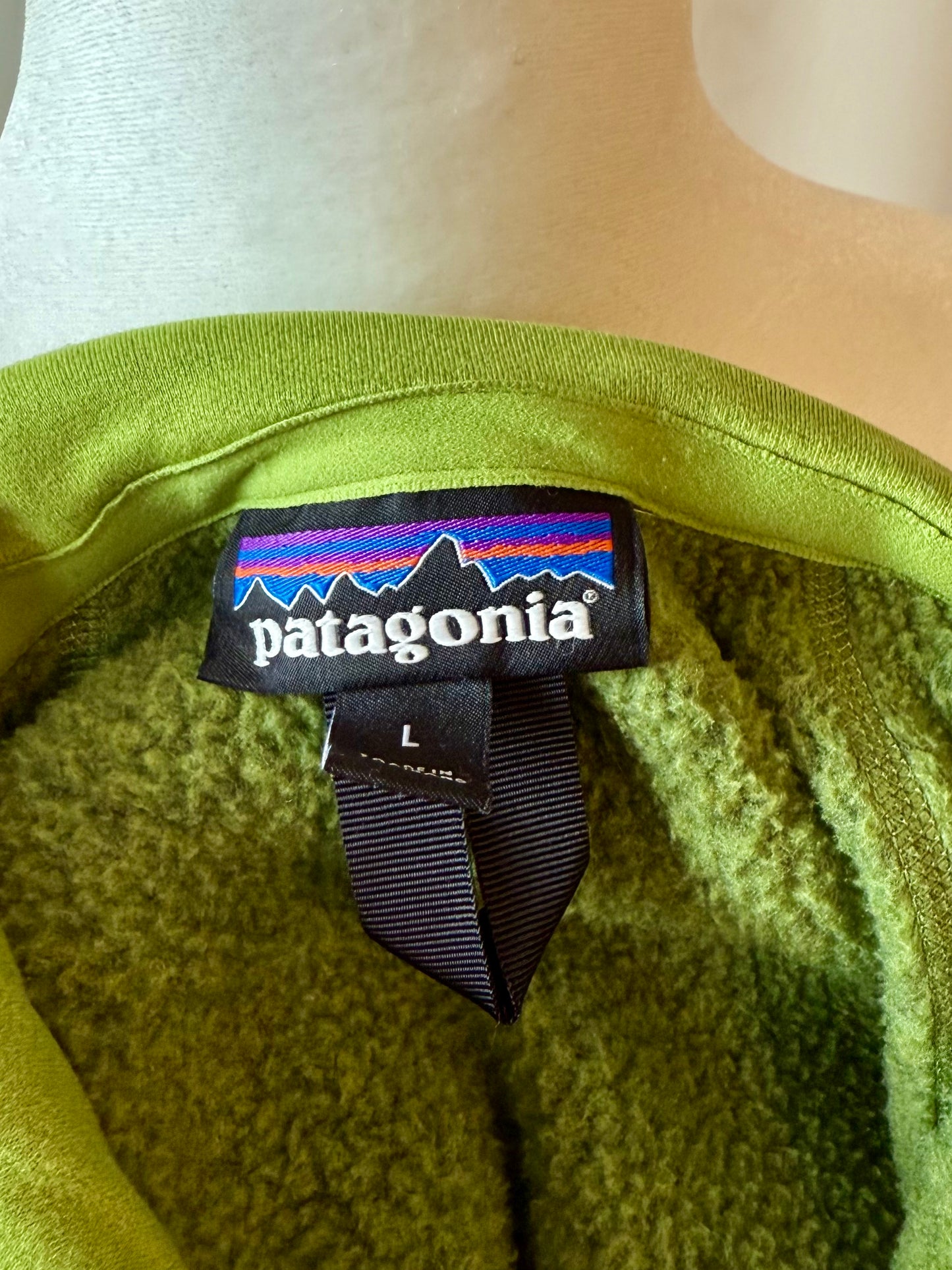 Green Patagonia Fleece Jacket | Size L