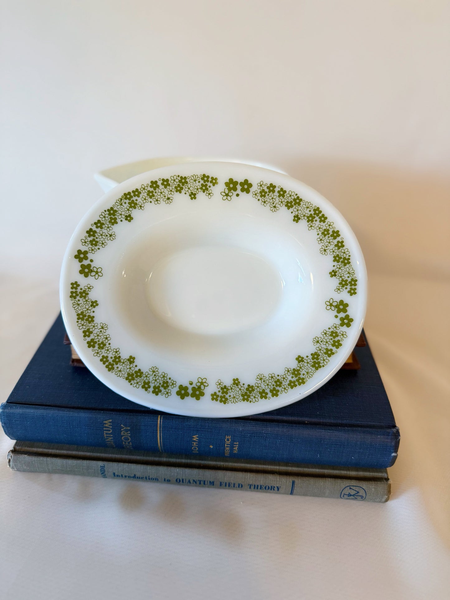 Pyrex Spring Blossom Green Gravy Boat with Underplate
