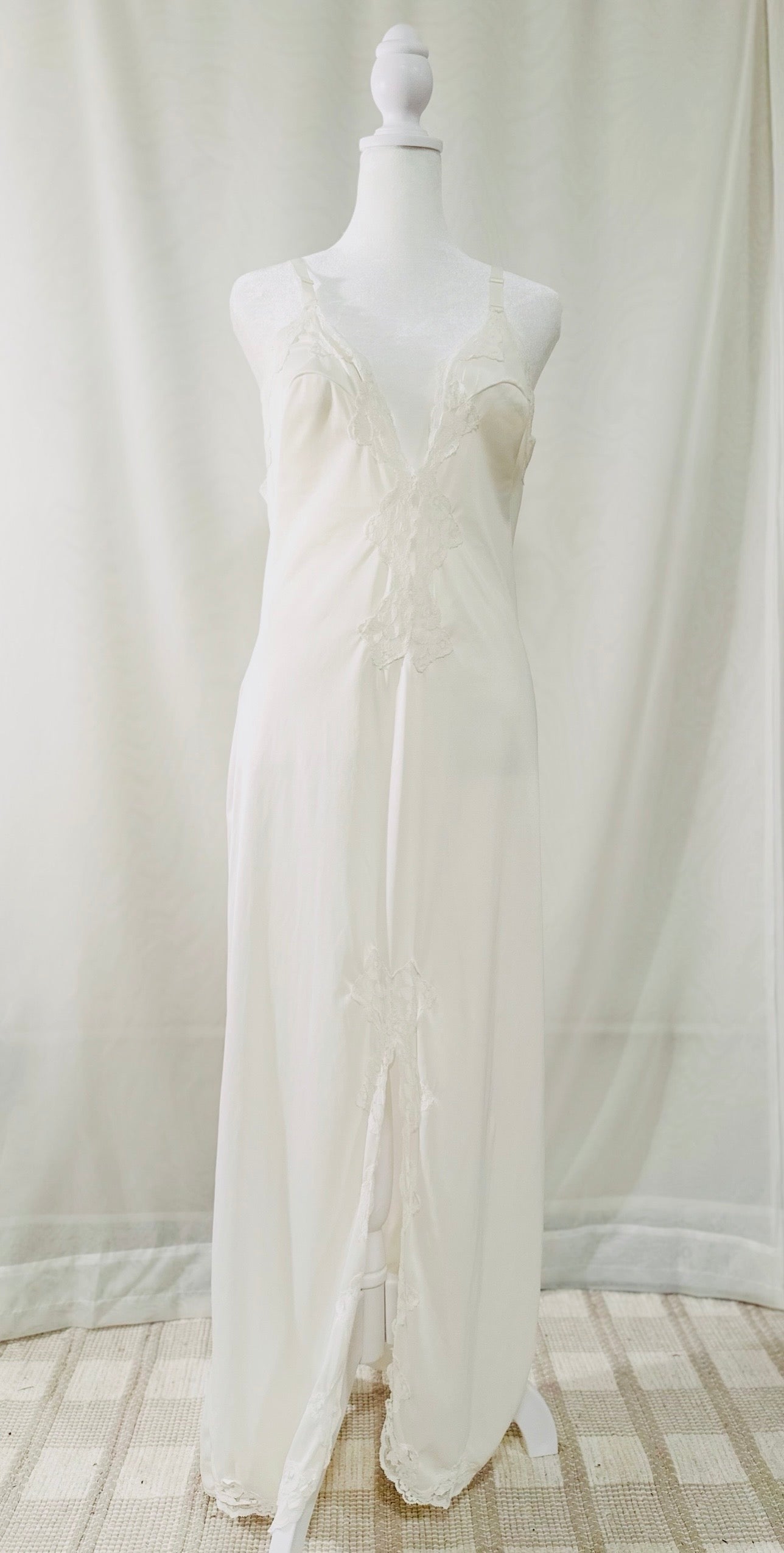 Vintage Slip
