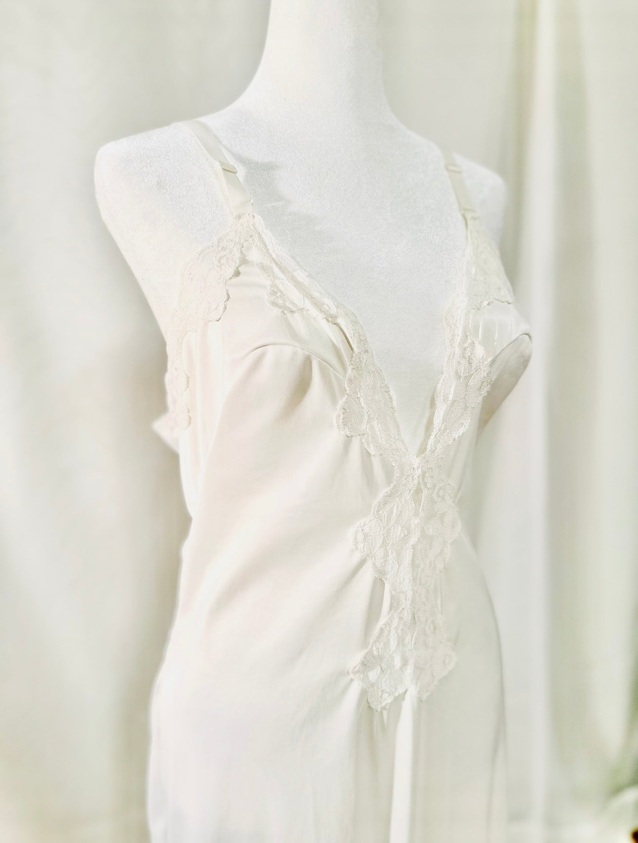 Vintage Slip