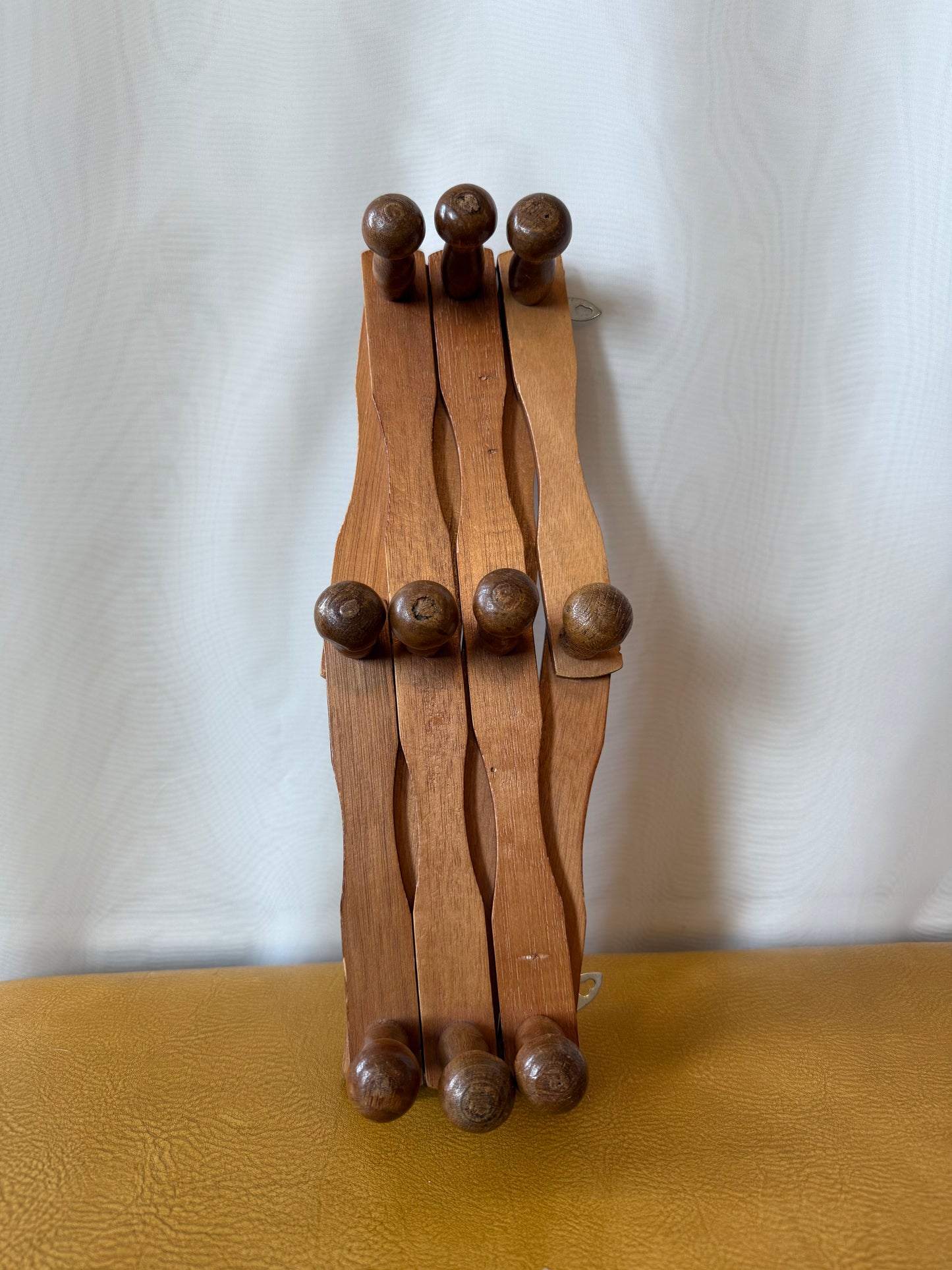 Wooden Accordion Wall Hanging Rack