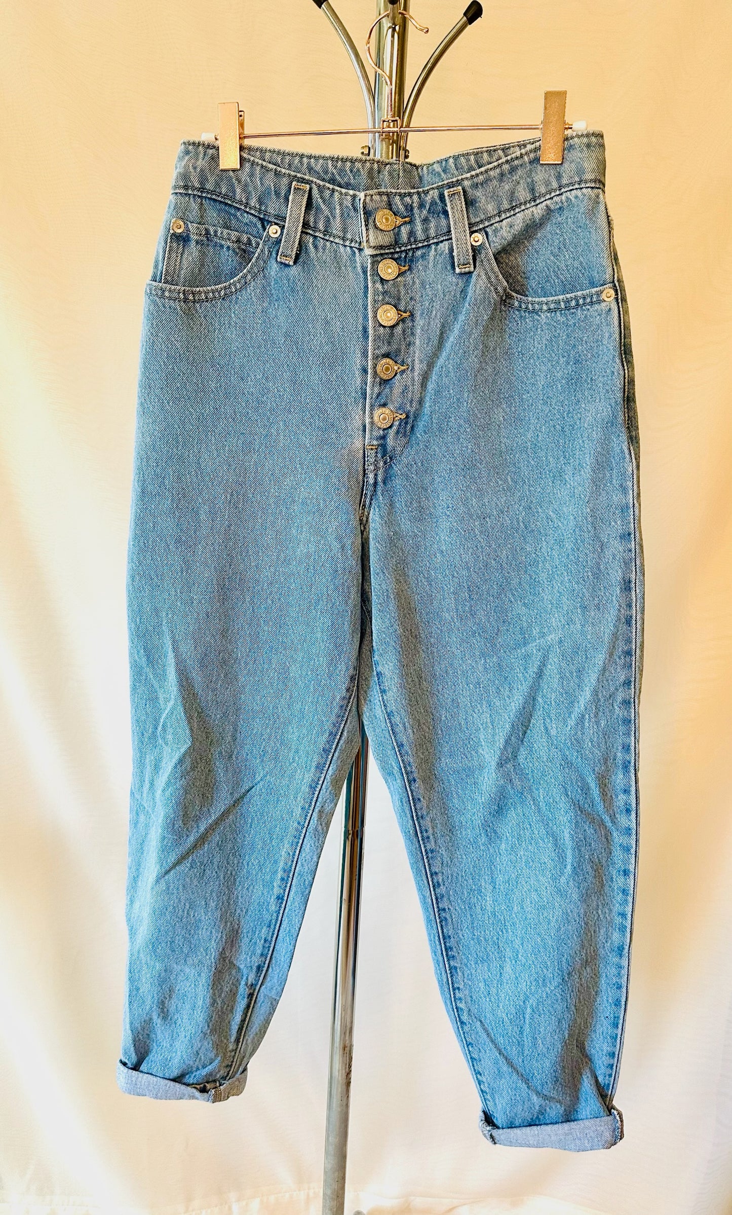 Levi’s High-Waisted Notch Mom Jeans