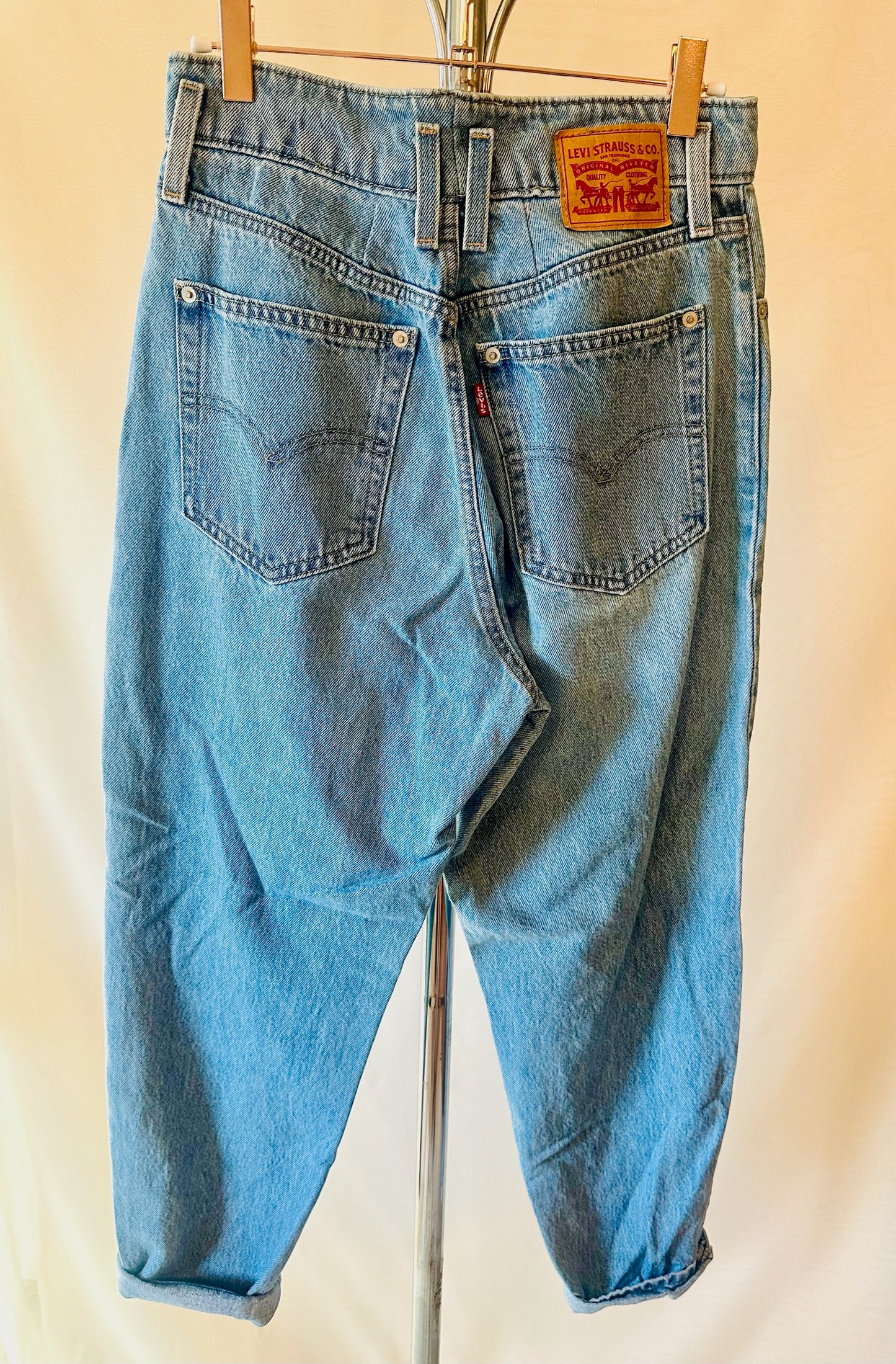 Levi’s High-Waisted Notch Mom Jeans