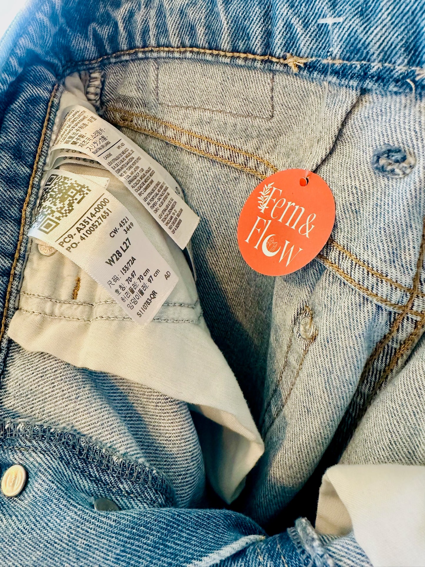 Levi’s High-Waisted Notch Mom Jeans