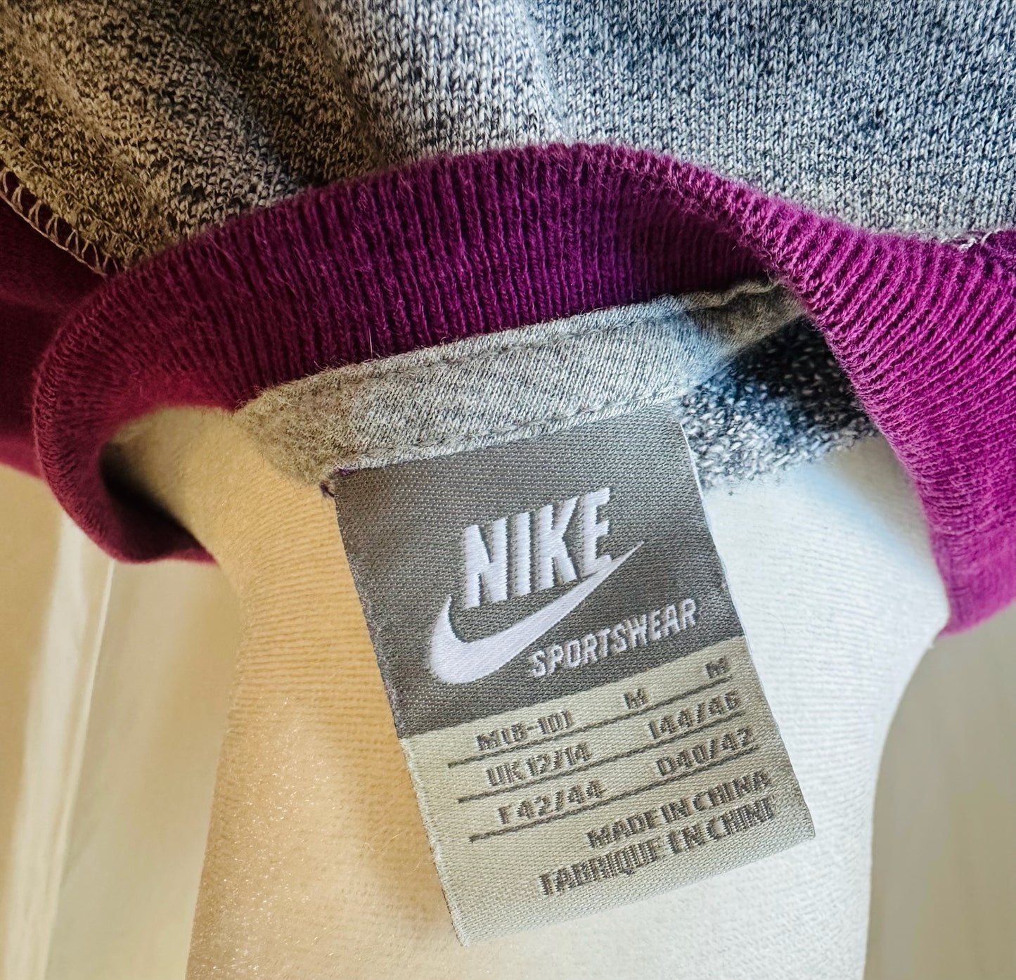 Rare Nike Sweatshirt | Size M