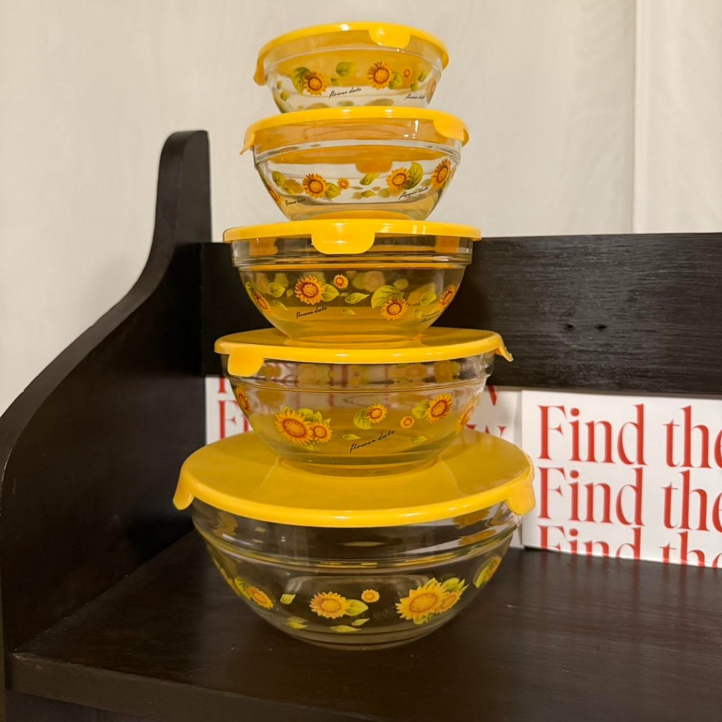 Set of 5 Vintage Glass nesting bowls/tupperware